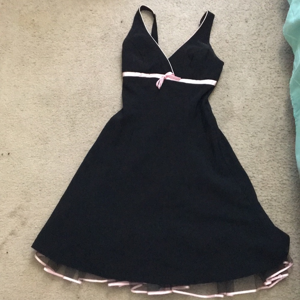 Junior’s Black and Pink Dress